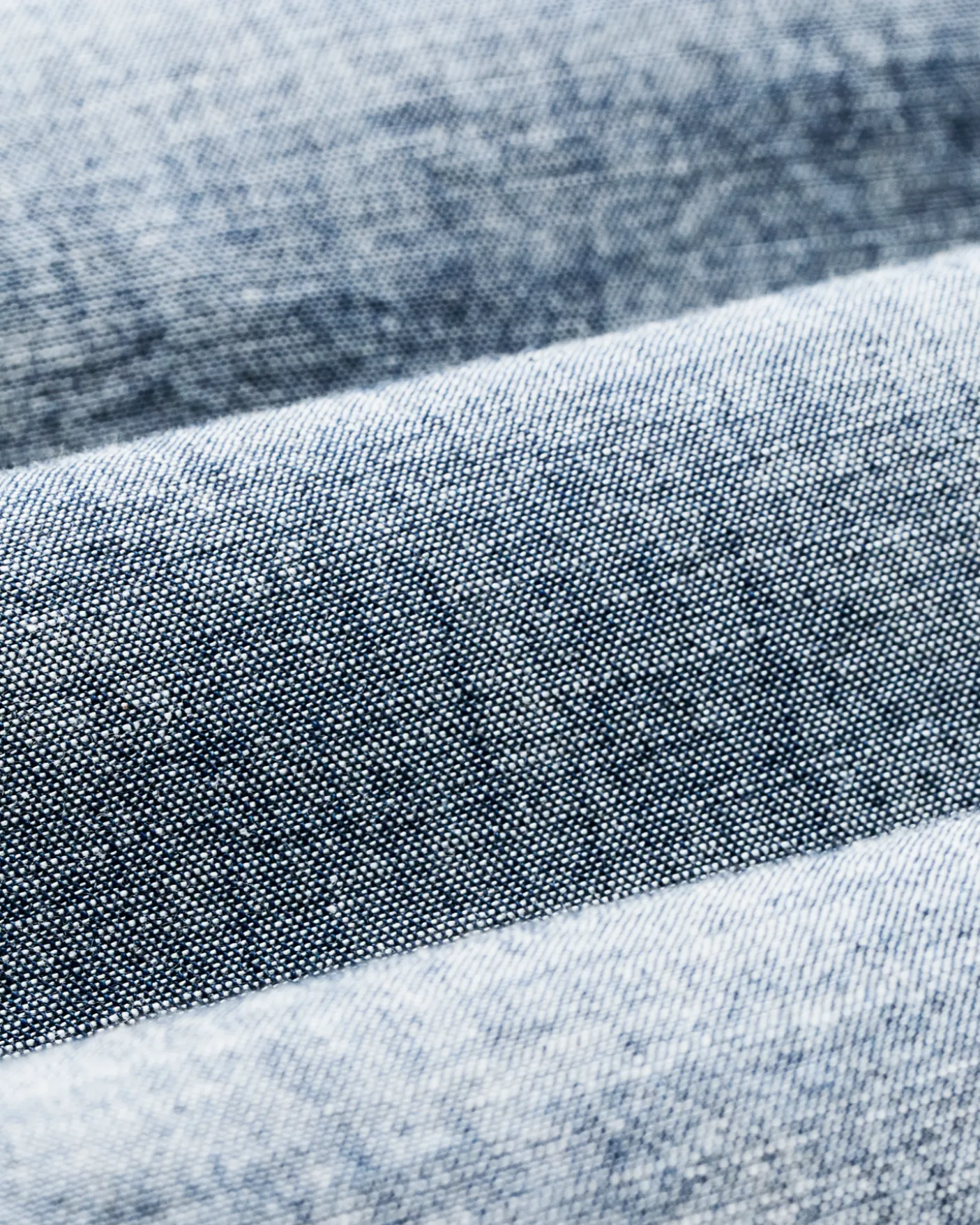 Short-sleeve Embroidered Chambray Shirt
