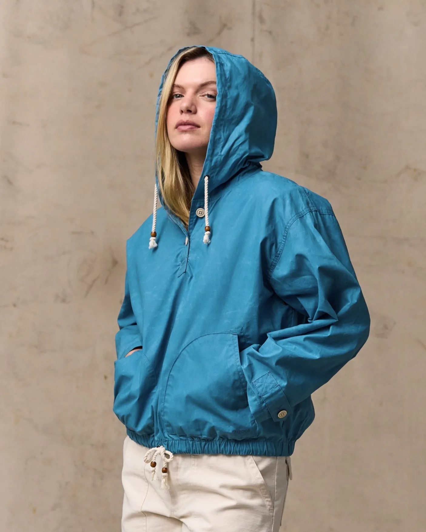 Women's Dry Wax Hooded Popover
